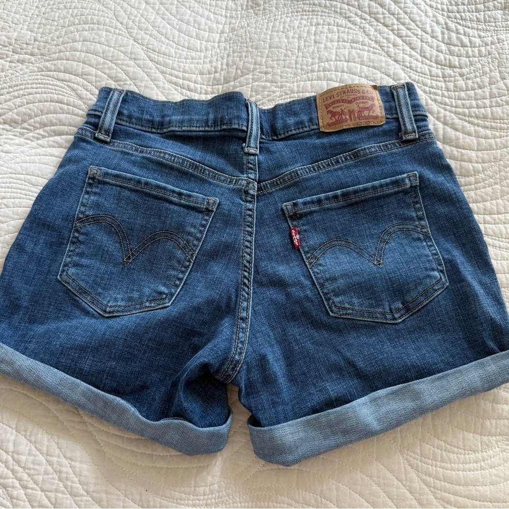 Levi's Blue Jean Shorts with Distressed Cuffed Hem - Picture 4 of 8